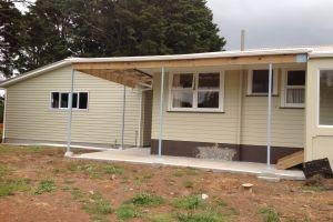 covered walkway garage to house