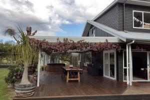 deck extension pergola roof whangarei